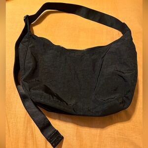 Baggu Medium Crescent in Black